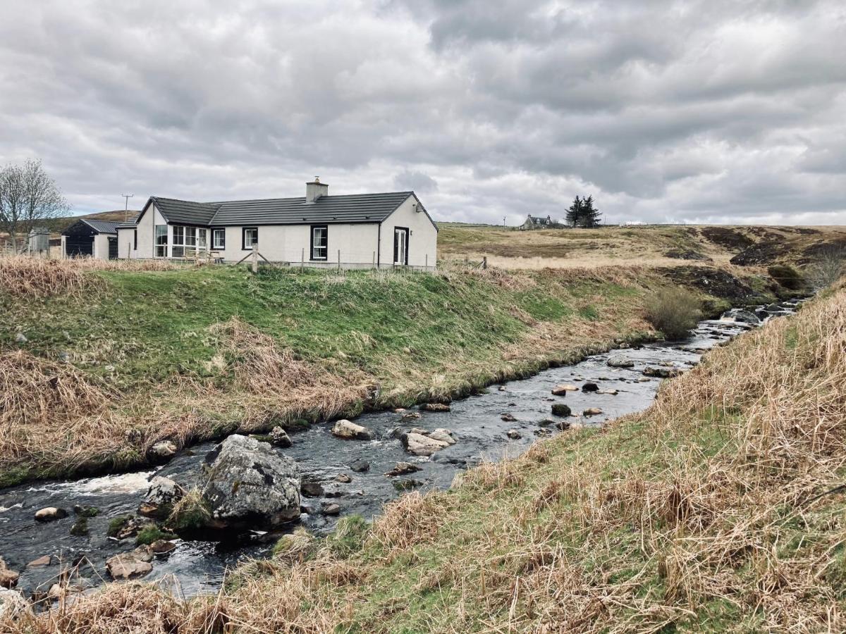 Riverside Cottage Forsinard Bagian luar foto